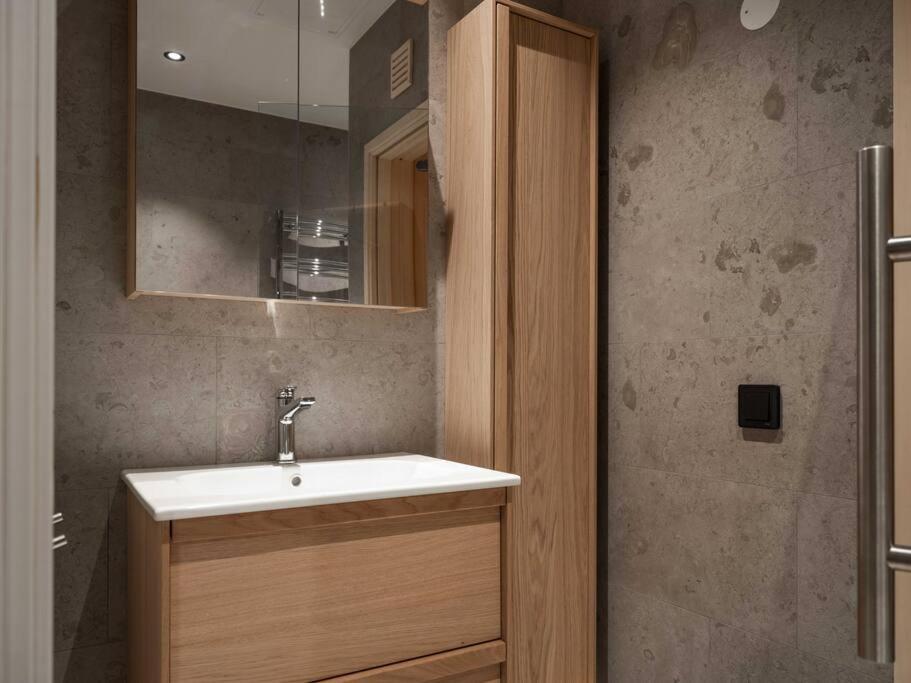 Chic Are Apt For 6 Ski-In-Ski-Out With Sauna المظهر الخارجي الصورة